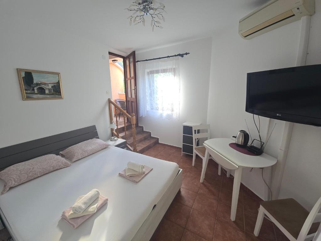 Room main view